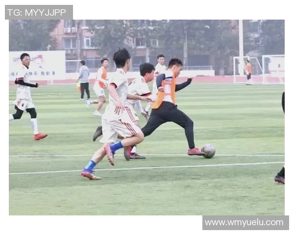 足球明星齐聚云南激情对决精彩瞬间尽在视频中展现 足球明星齐聚云南激情对决精彩瞬间尽在视频中展现